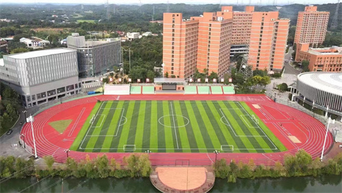 成都某學校塑膠跑道工程案例